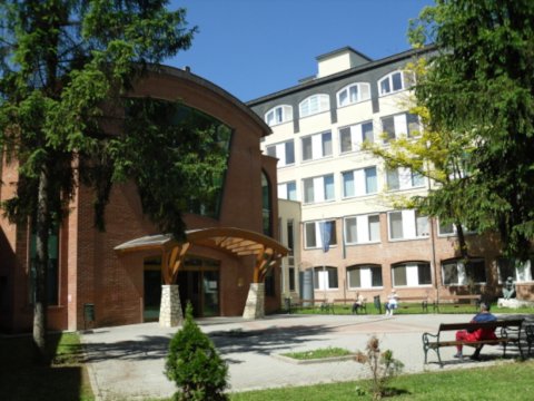 Kórházunk főbejárata